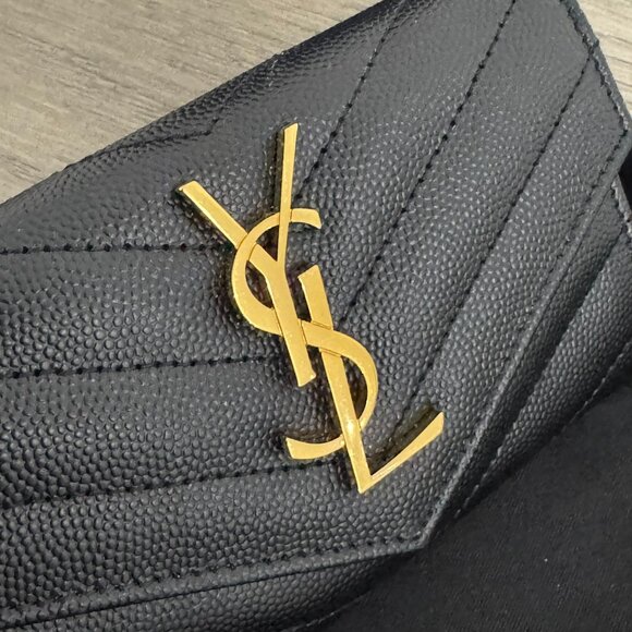 SAINT LAURENT CASSANDRE MATELASSE Small Black Envelope Wallet - Picture 9 of 16